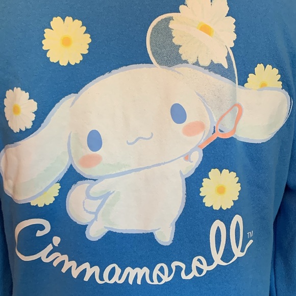 2/$15 Sanrio Cinnamoroll Daisy blue hoodie - Picture 4 of 10